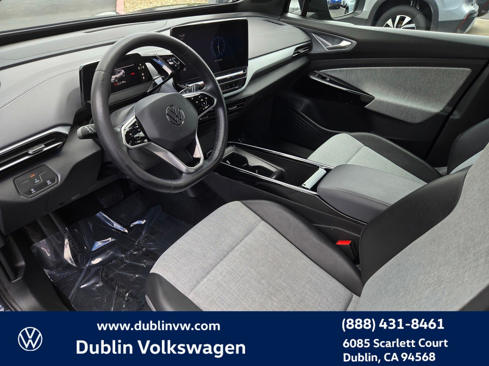 2023 Volkswagen ID.4 Pro