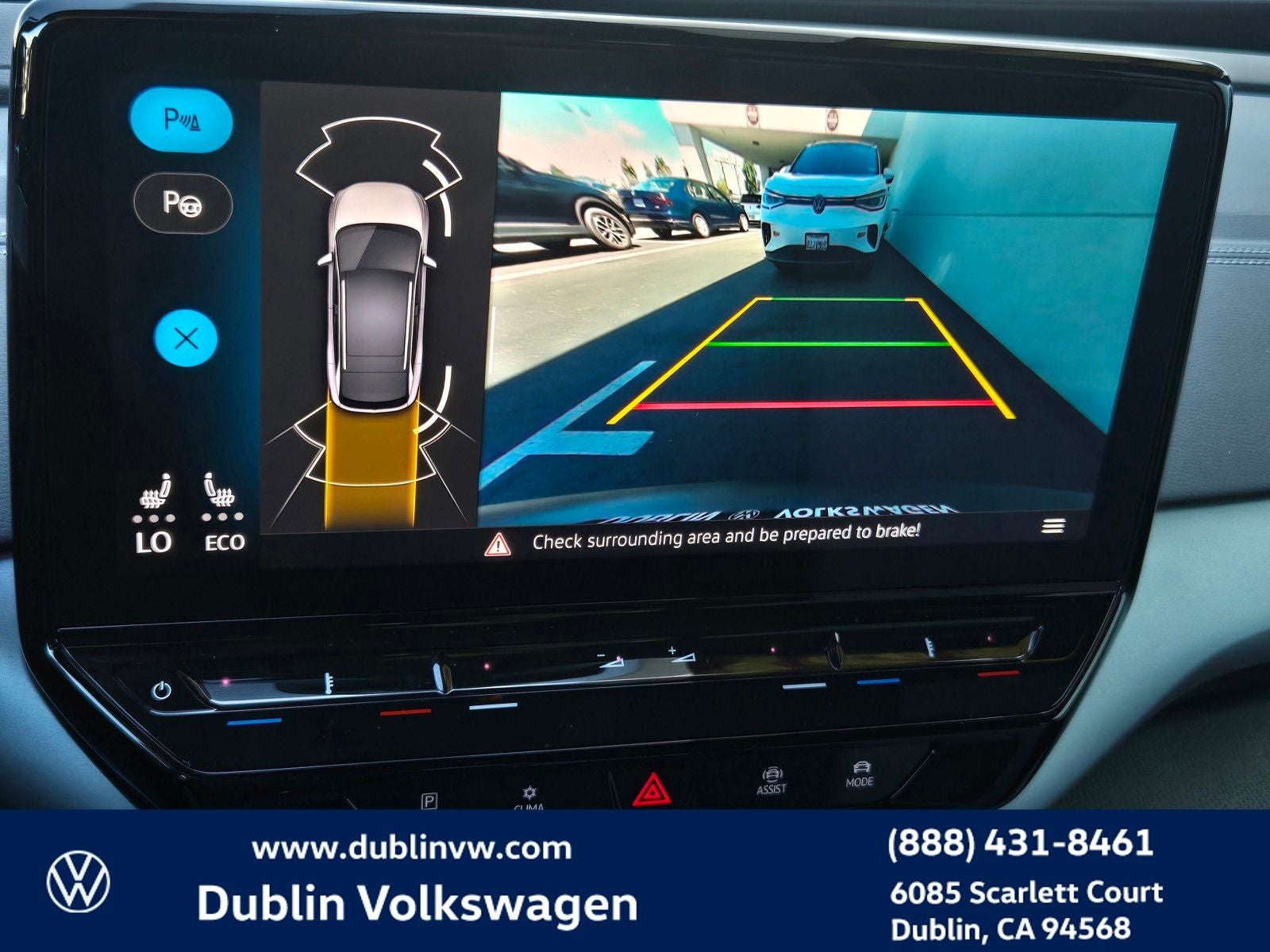 2023 Volkswagen ID.4 Pro