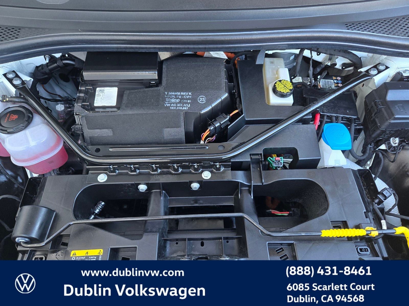 2023 Volkswagen ID.4 Pro
