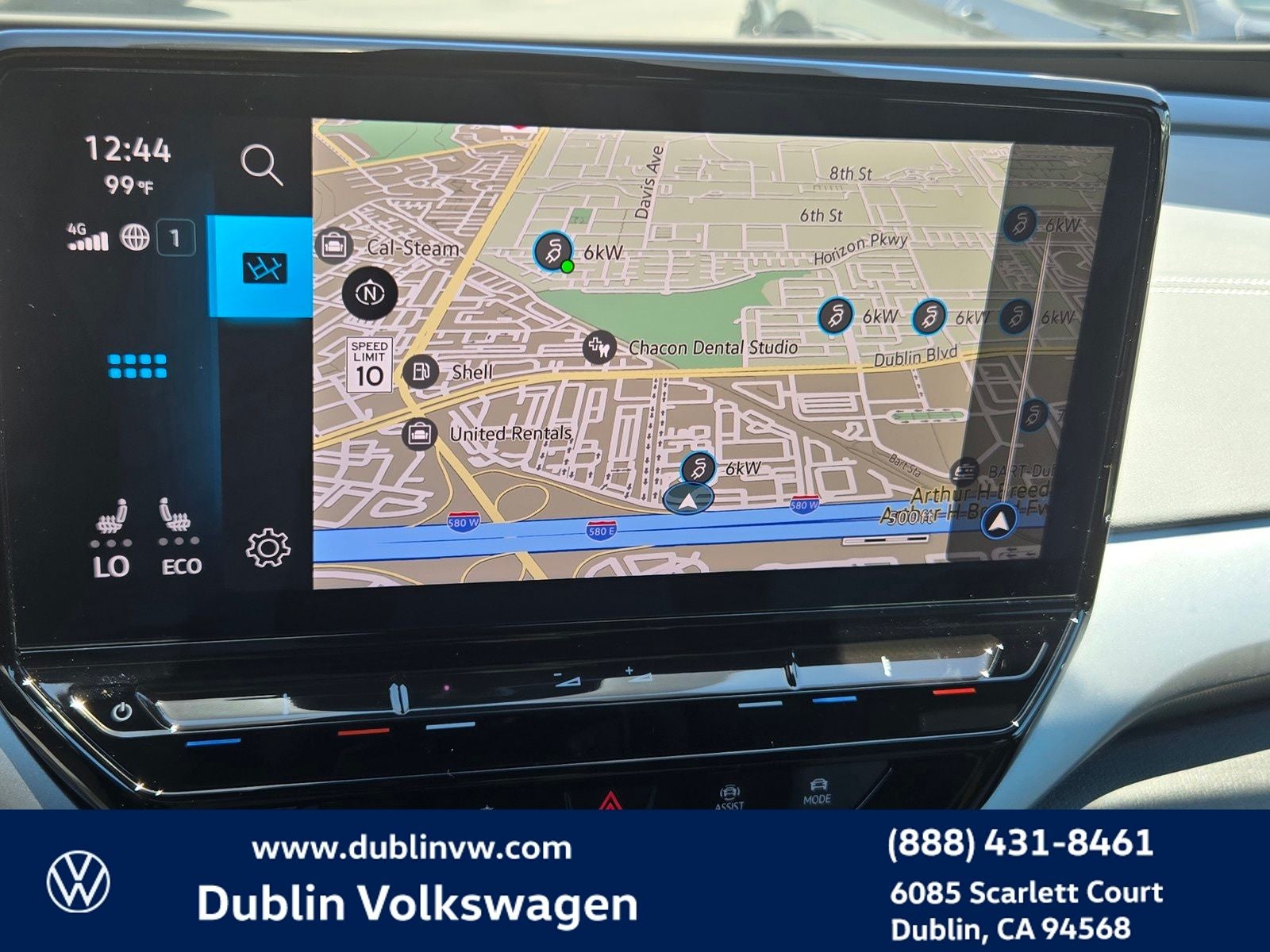 2023 Volkswagen ID.4 Pro