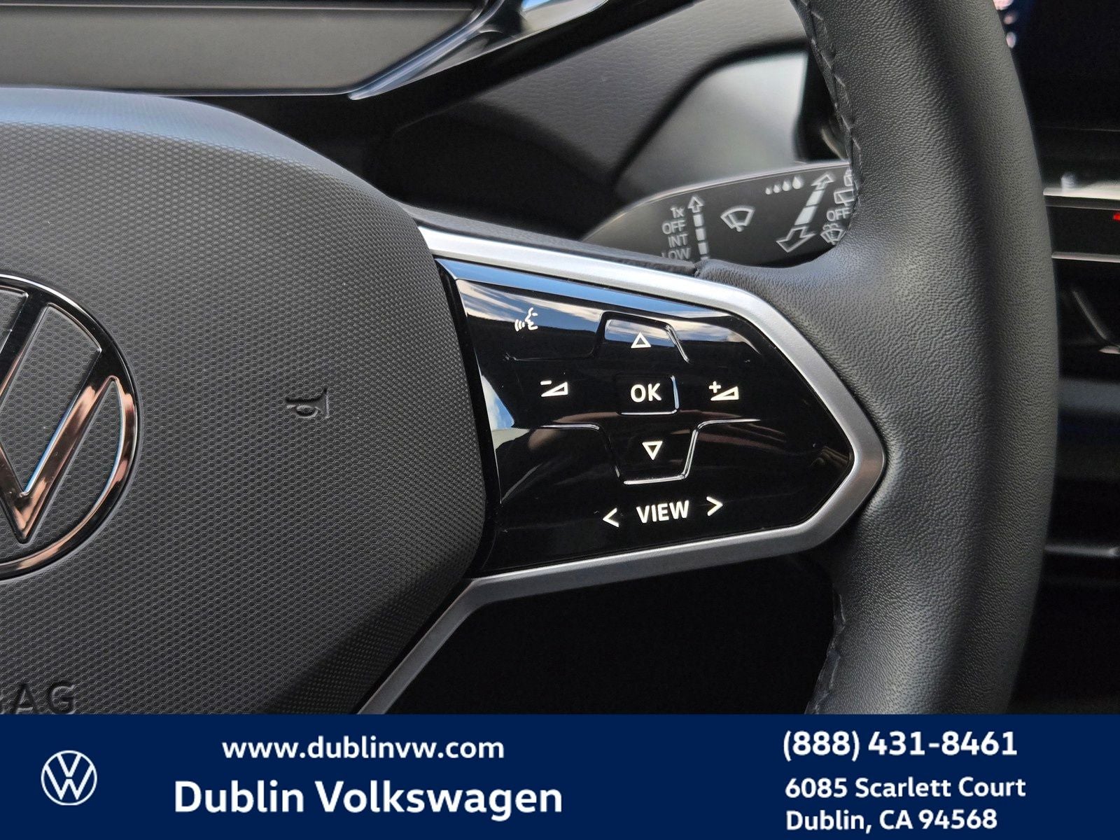 2023 Volkswagen ID.4 Pro