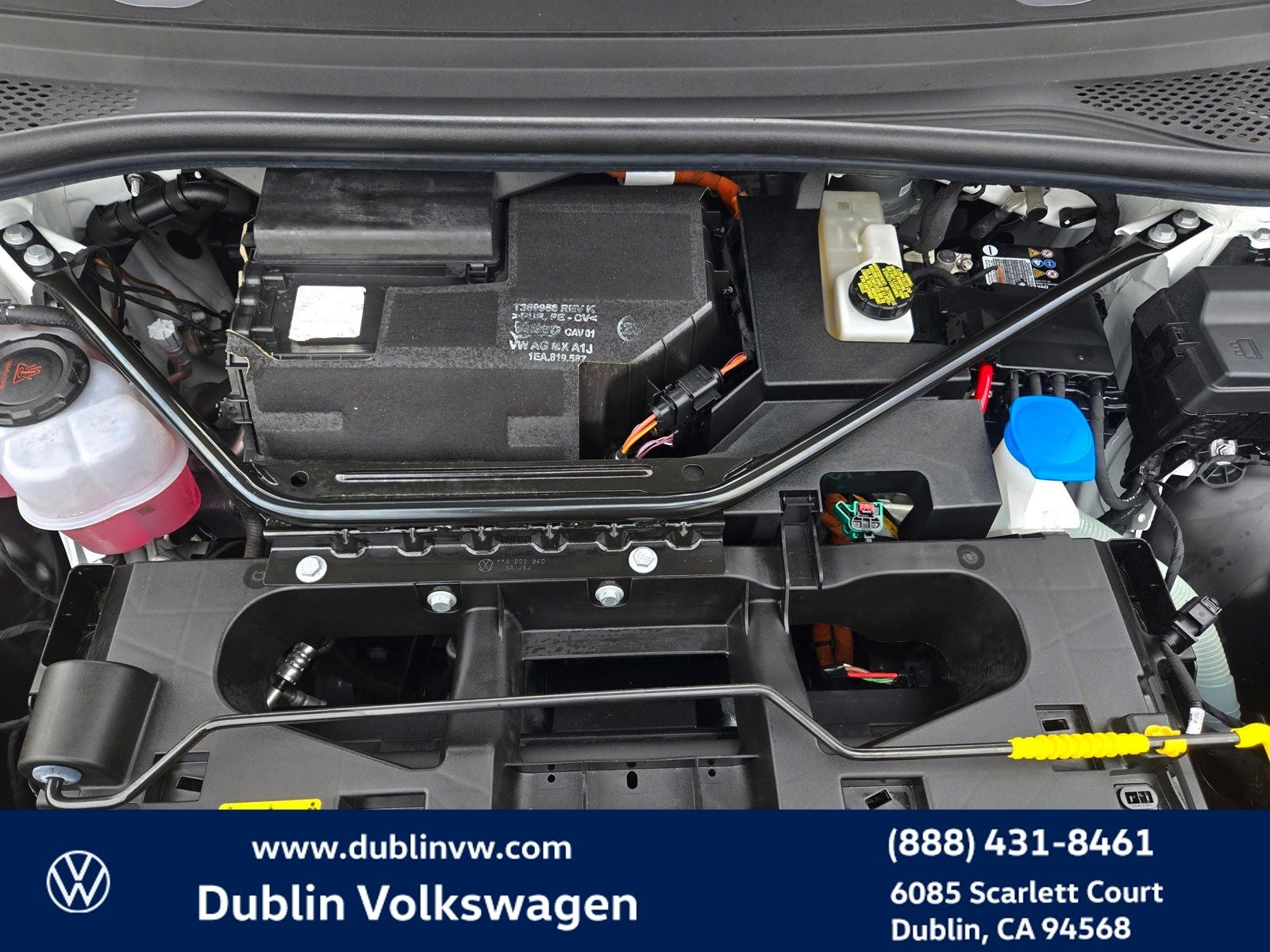 2023 Volkswagen ID.4 Pro