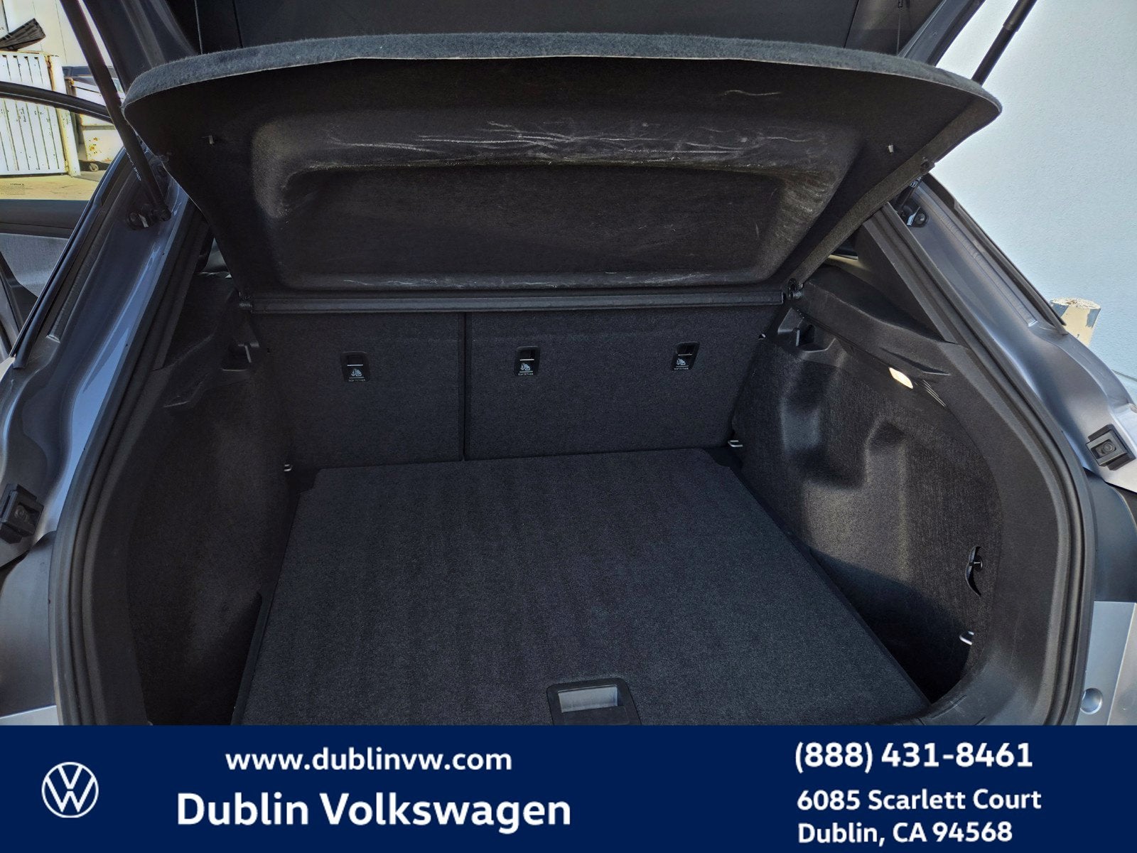 2023 Volkswagen ID.4 Pro