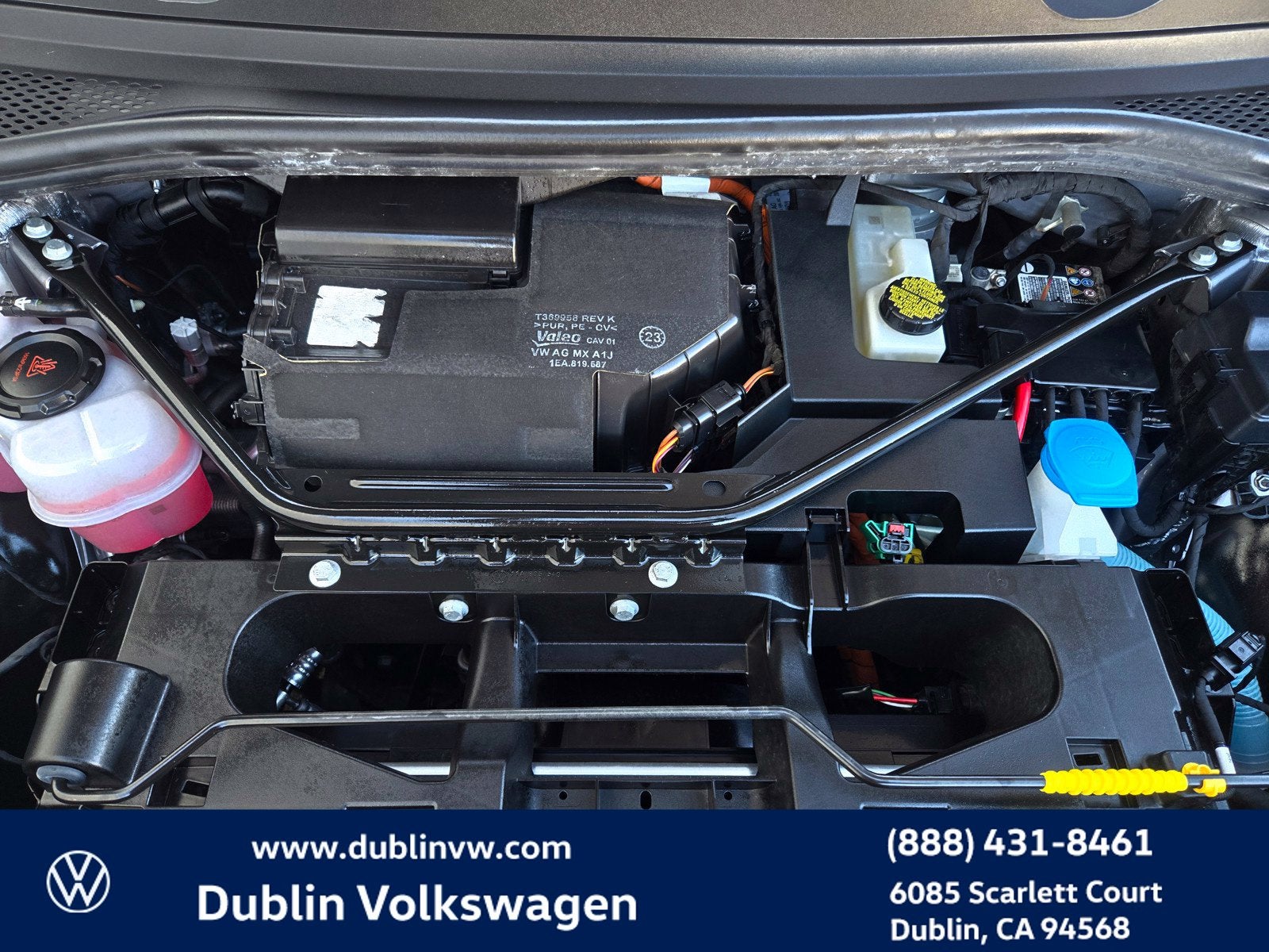2023 Volkswagen ID.4 Pro