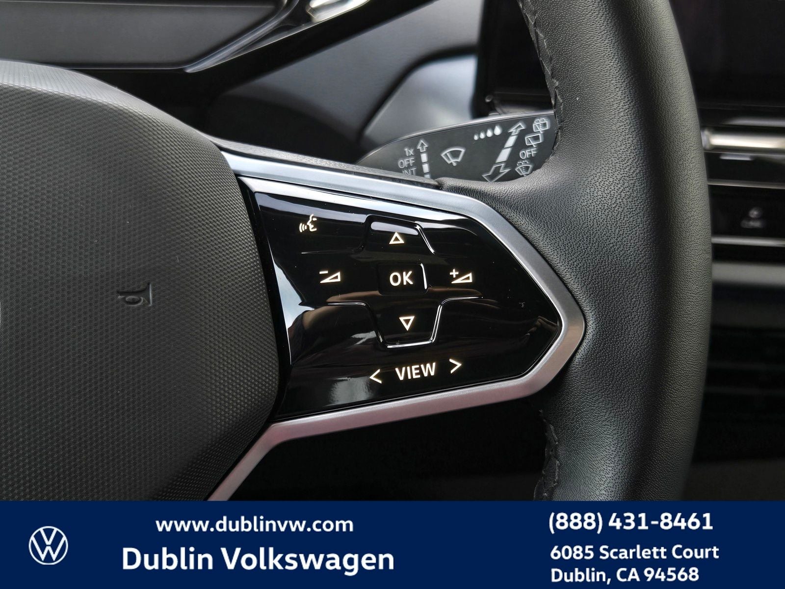 2023 Volkswagen ID.4 Pro