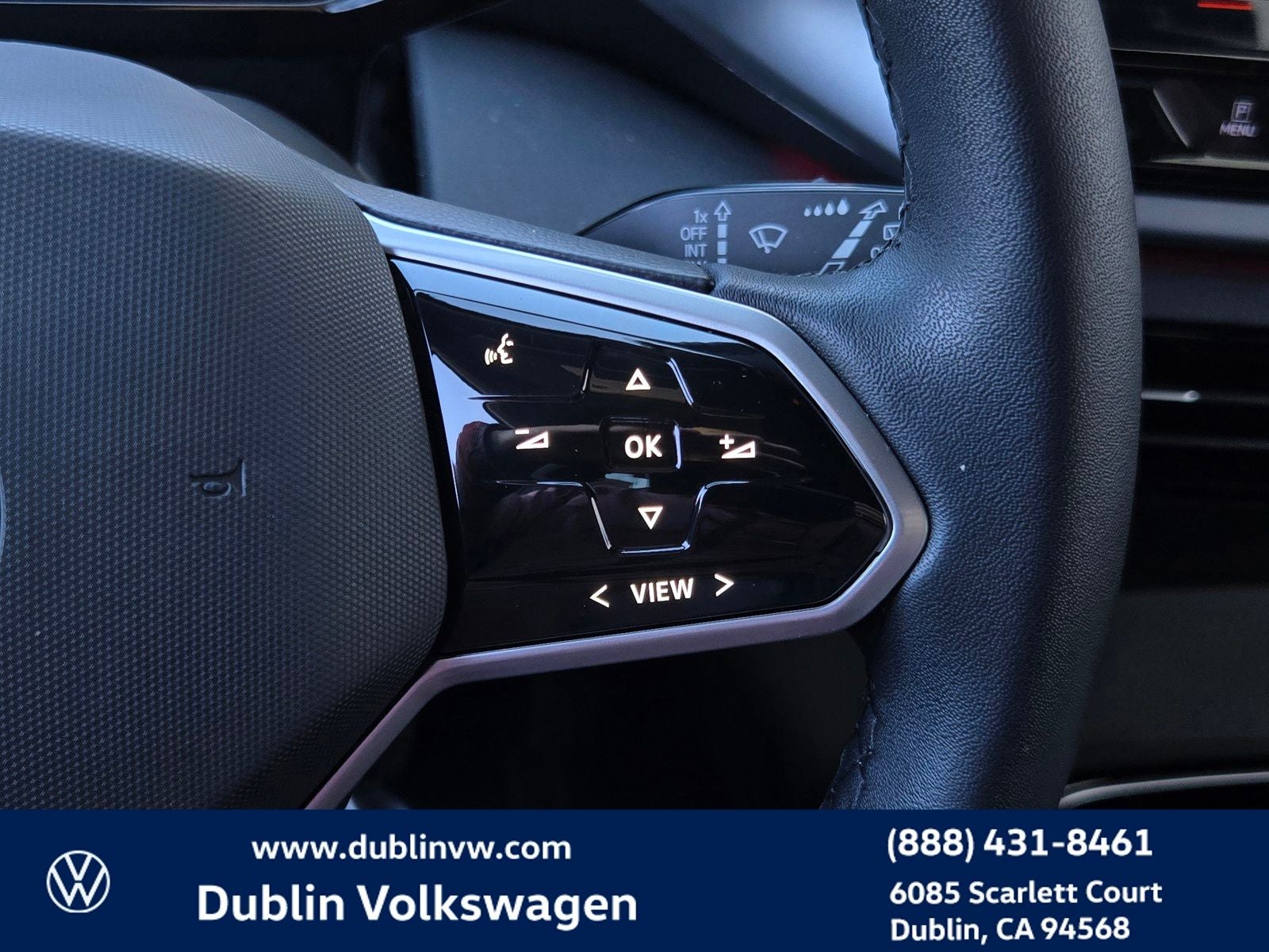 2023 Volkswagen ID.4 Pro