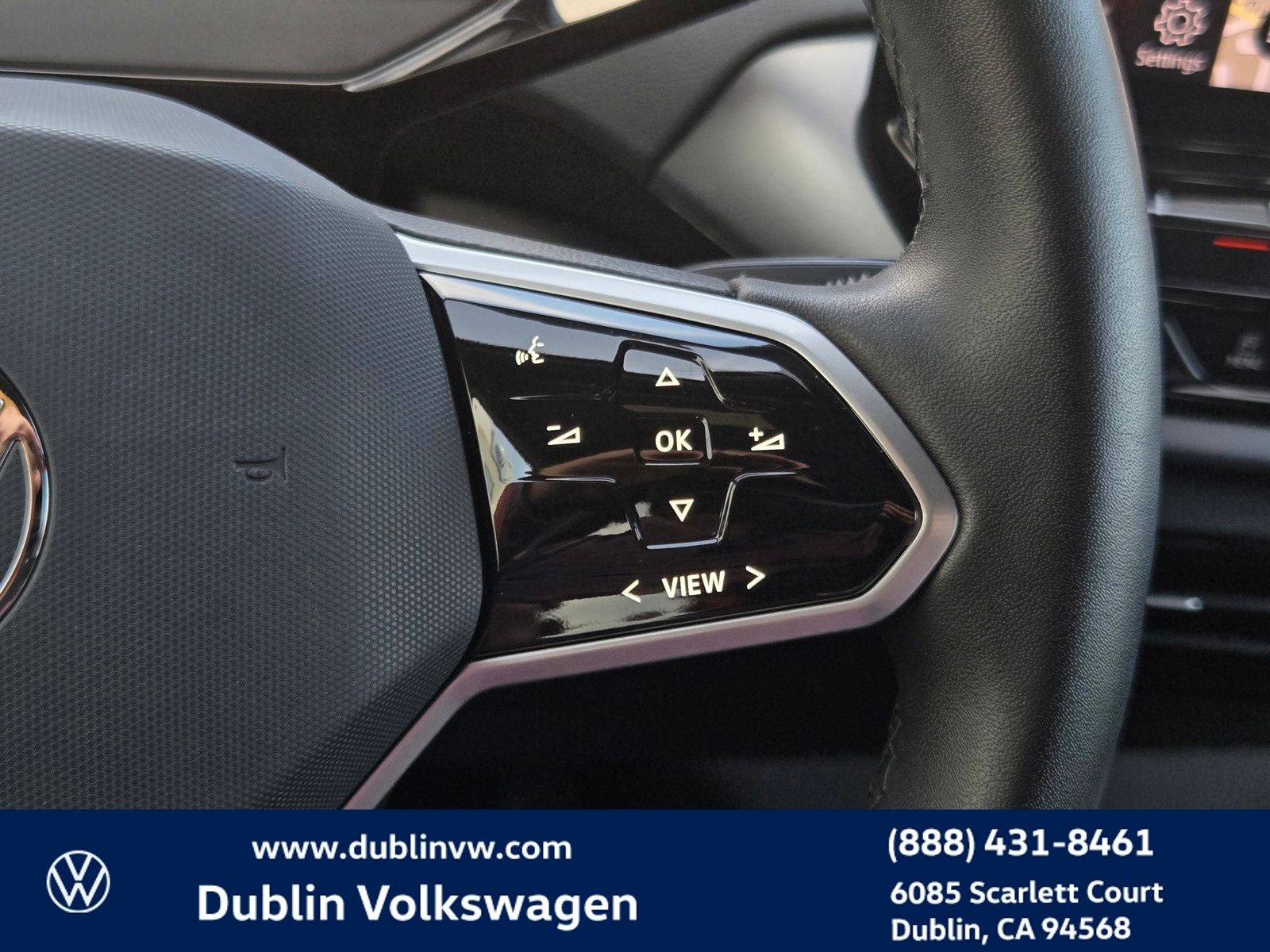 2023 Volkswagen ID.4 Pro