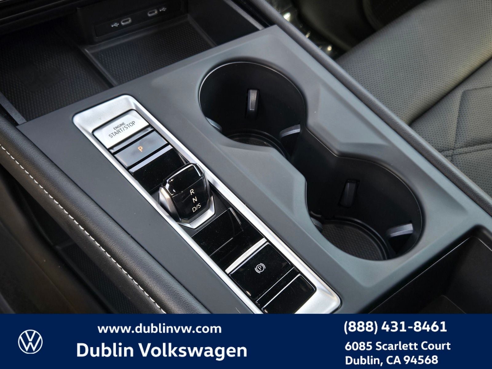 2024 Volkswagen Atlas Cross Sport 2.0T SE