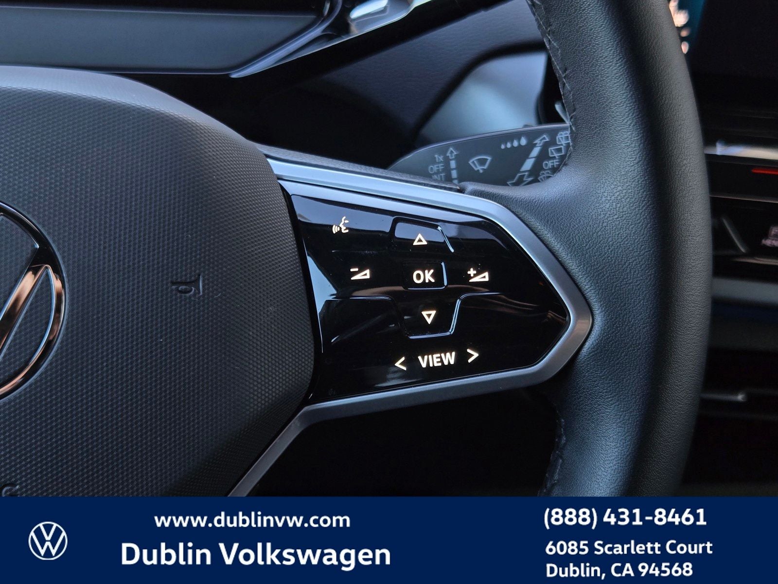 2023 Volkswagen ID.4 Pro