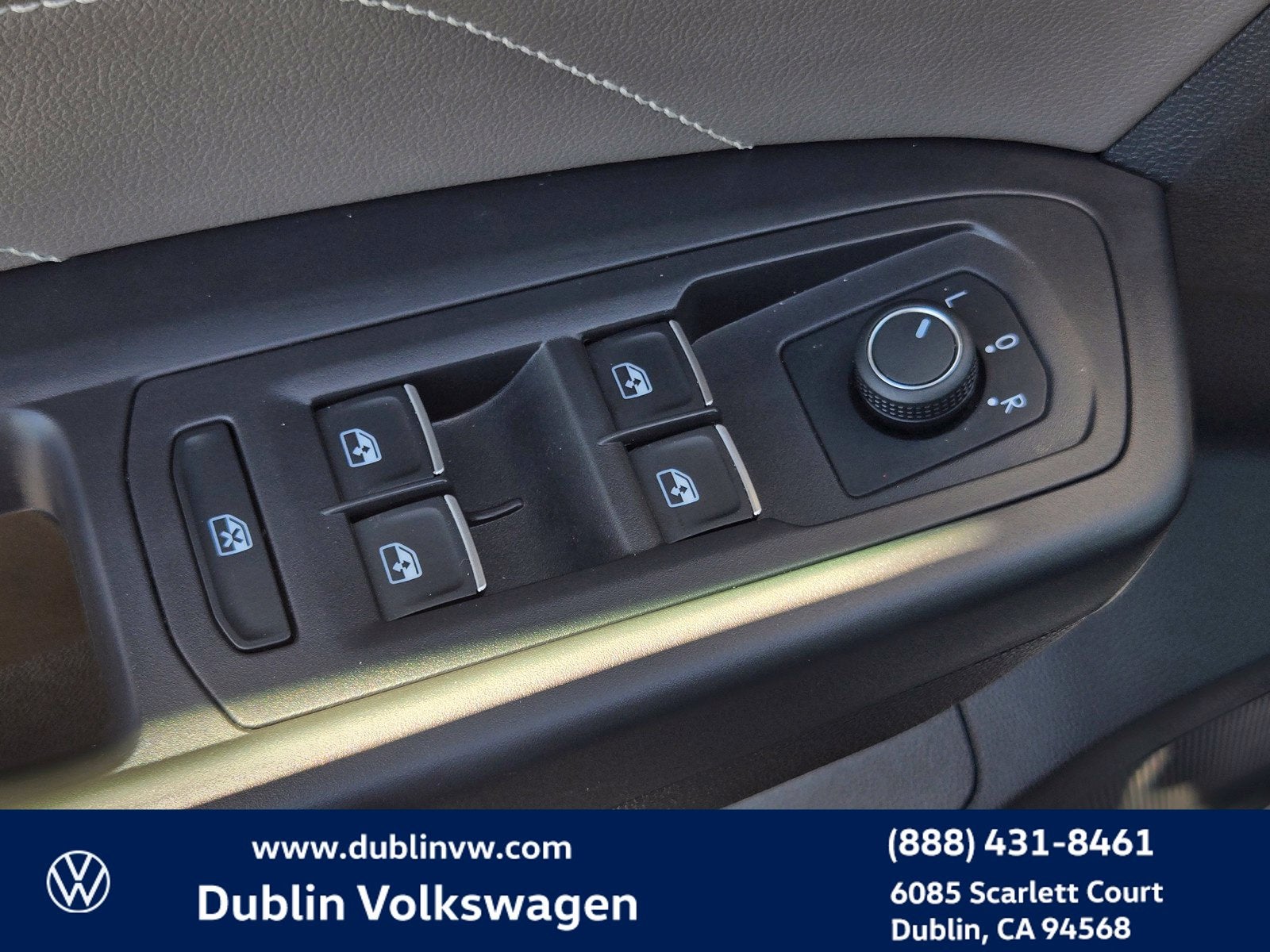 2023 Volkswagen Atlas 2.0T SE