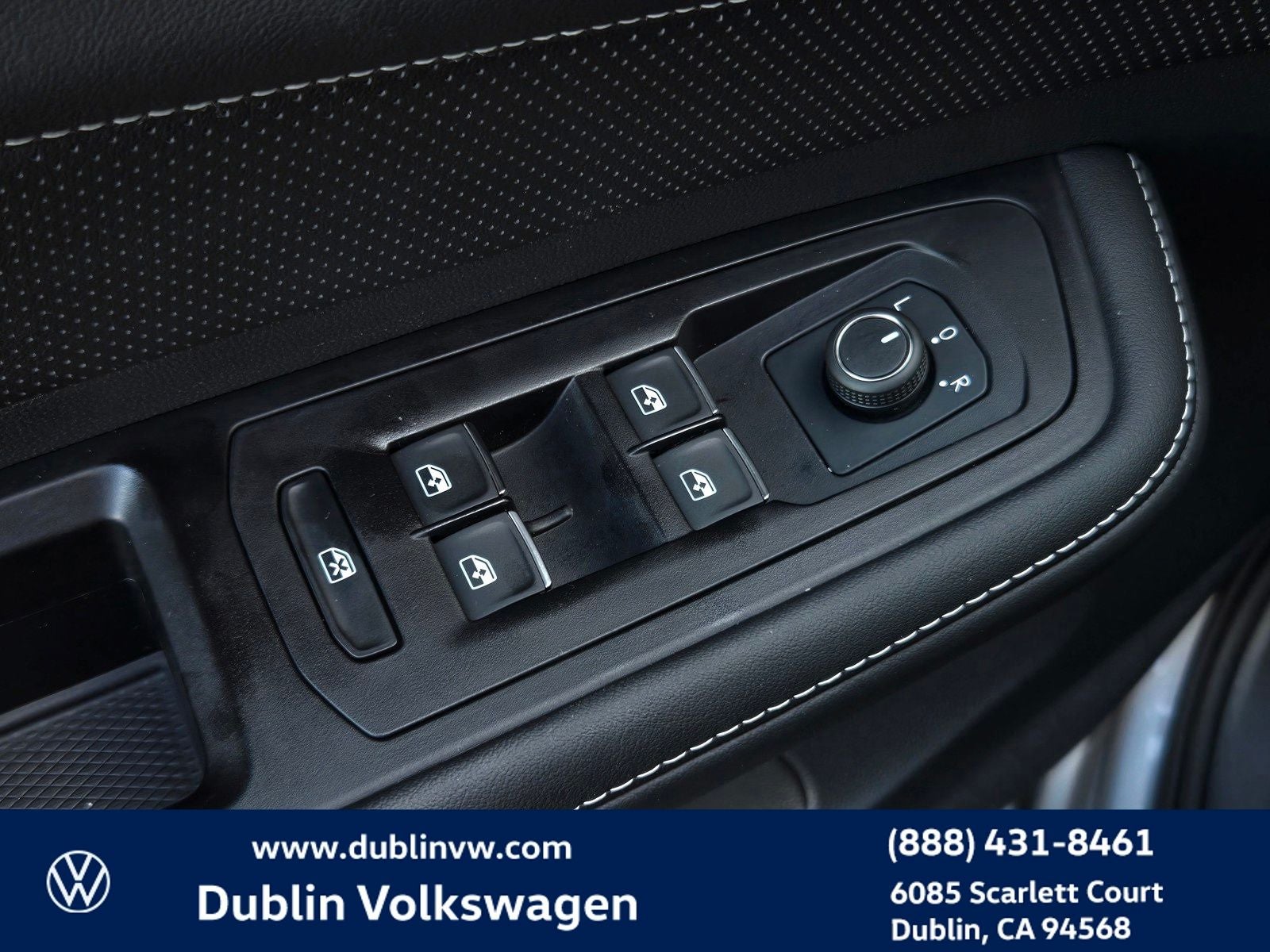 2024 Volkswagen Atlas 2.0T SE