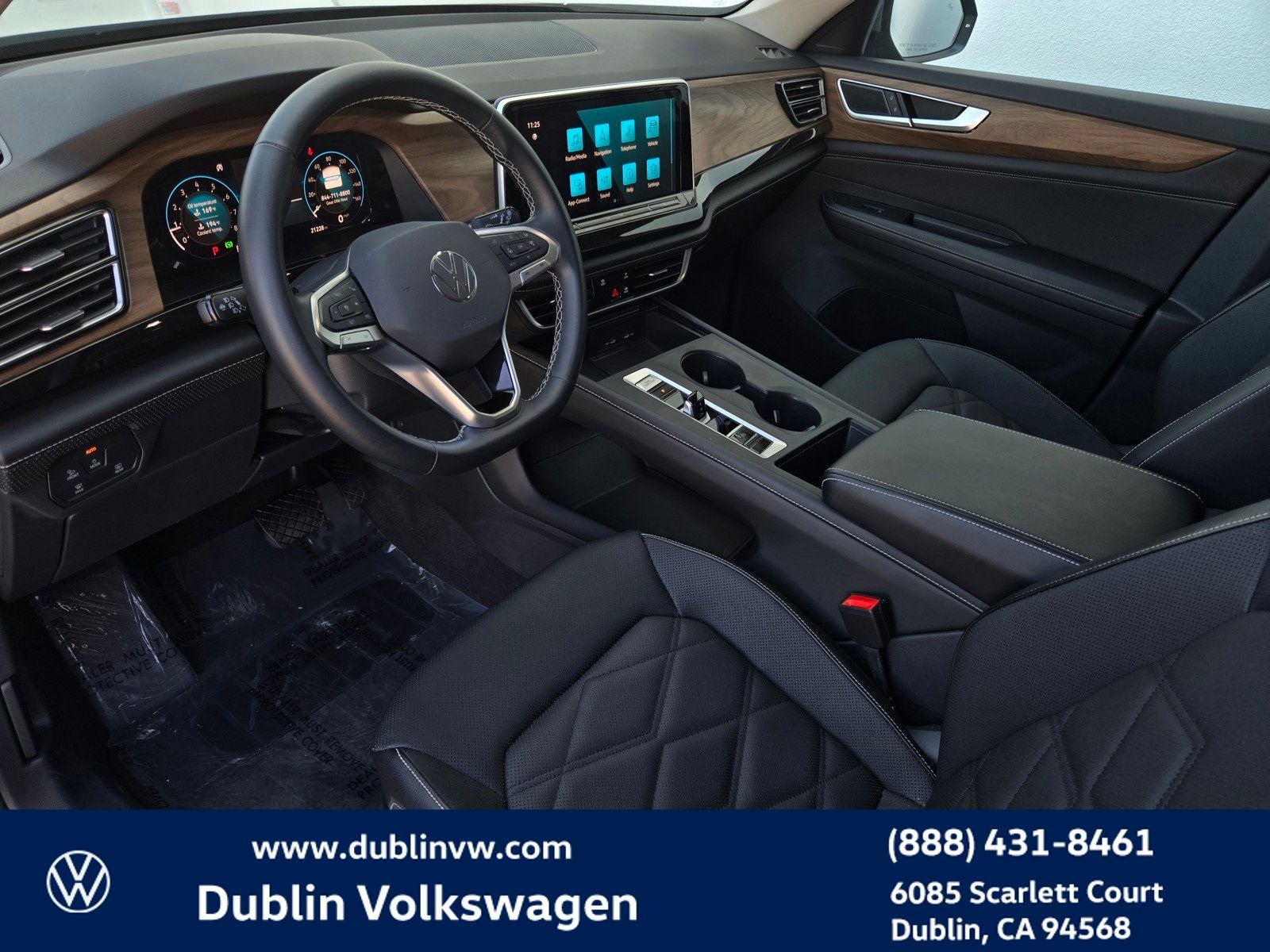 2024 Volkswagen Atlas 2.0T SE