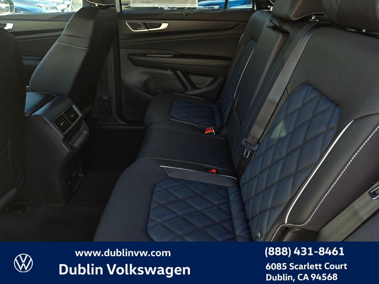 2026 Volkswagen Atlas Cross Sport 2.0T SEL Premium R-Line