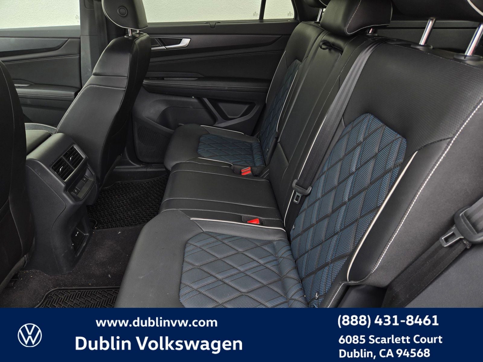 2024 Volkswagen Atlas Cross Sport 2.0T SEL Premium R-Line