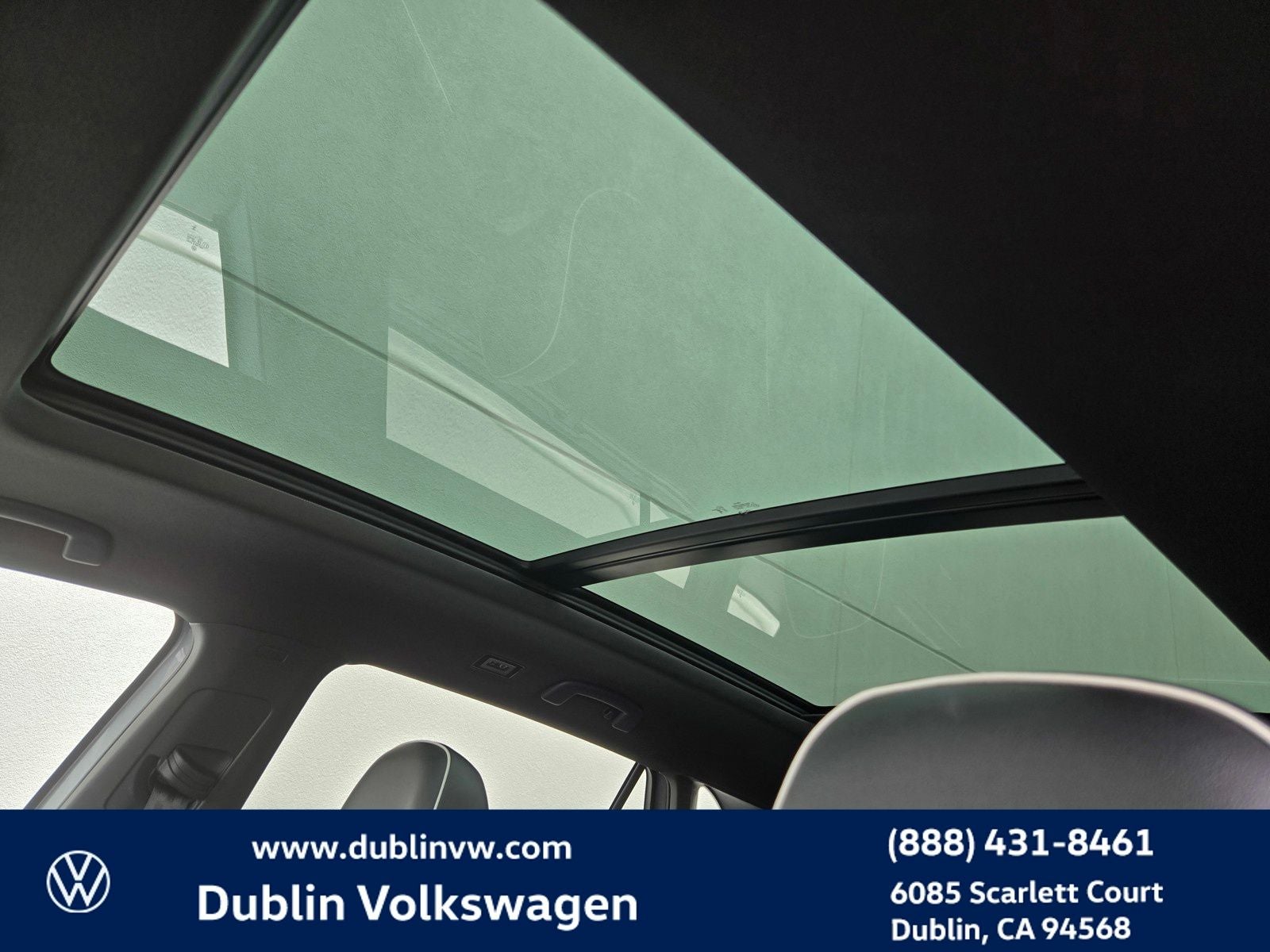 2024 Volkswagen Atlas Cross Sport 2.0T SEL Premium R-Line