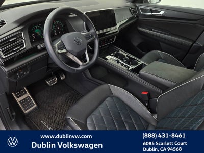 2024 Volkswagen Atlas Cross Sport 2.0T SEL Premium R-Line