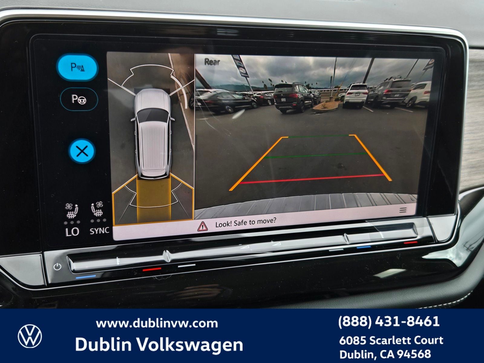 2026 Volkswagen Atlas 2.0T SEL Premium R-Line