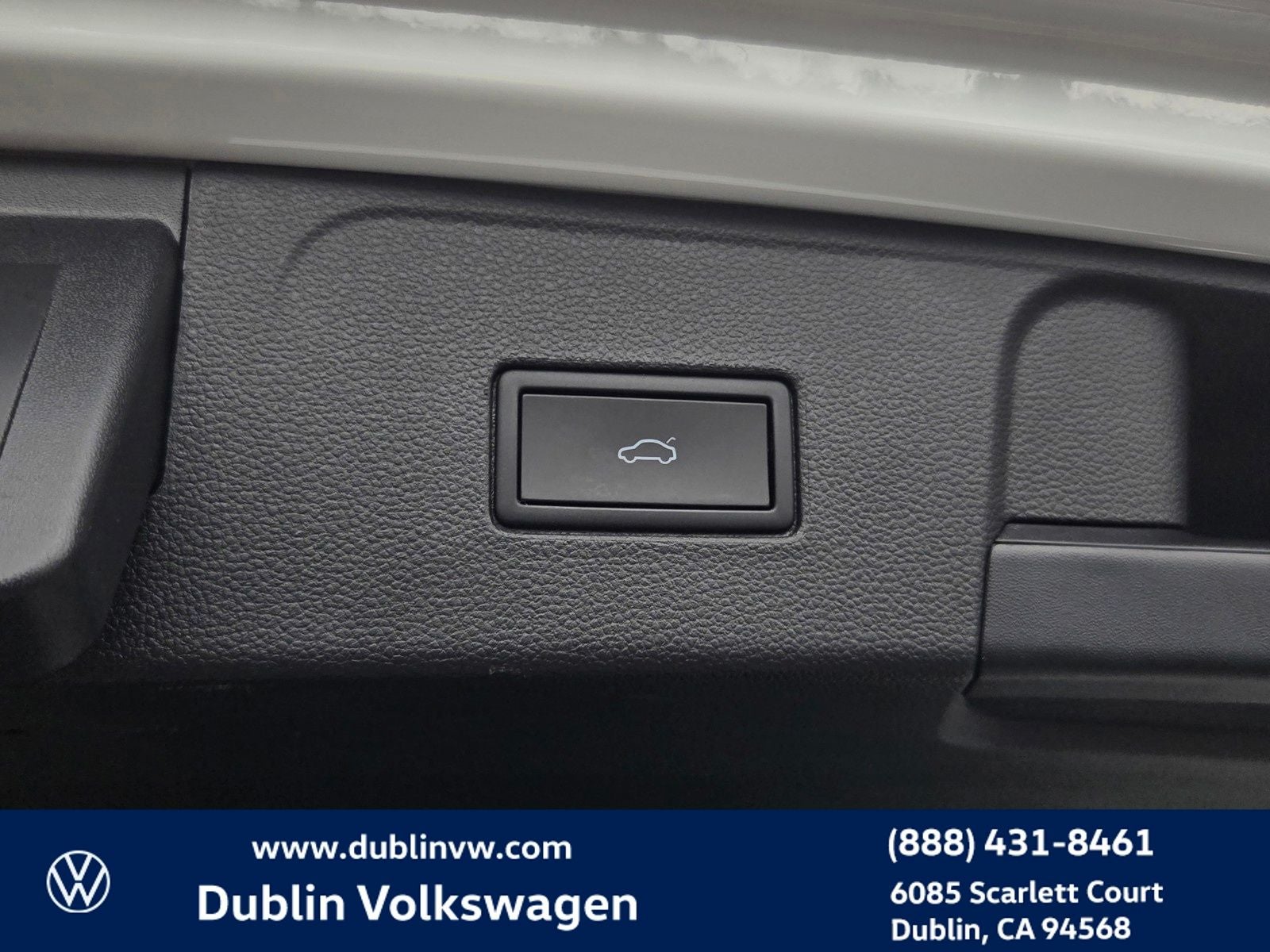 2022 Volkswagen Atlas 3.6L V6 SEL Premium R-Line
