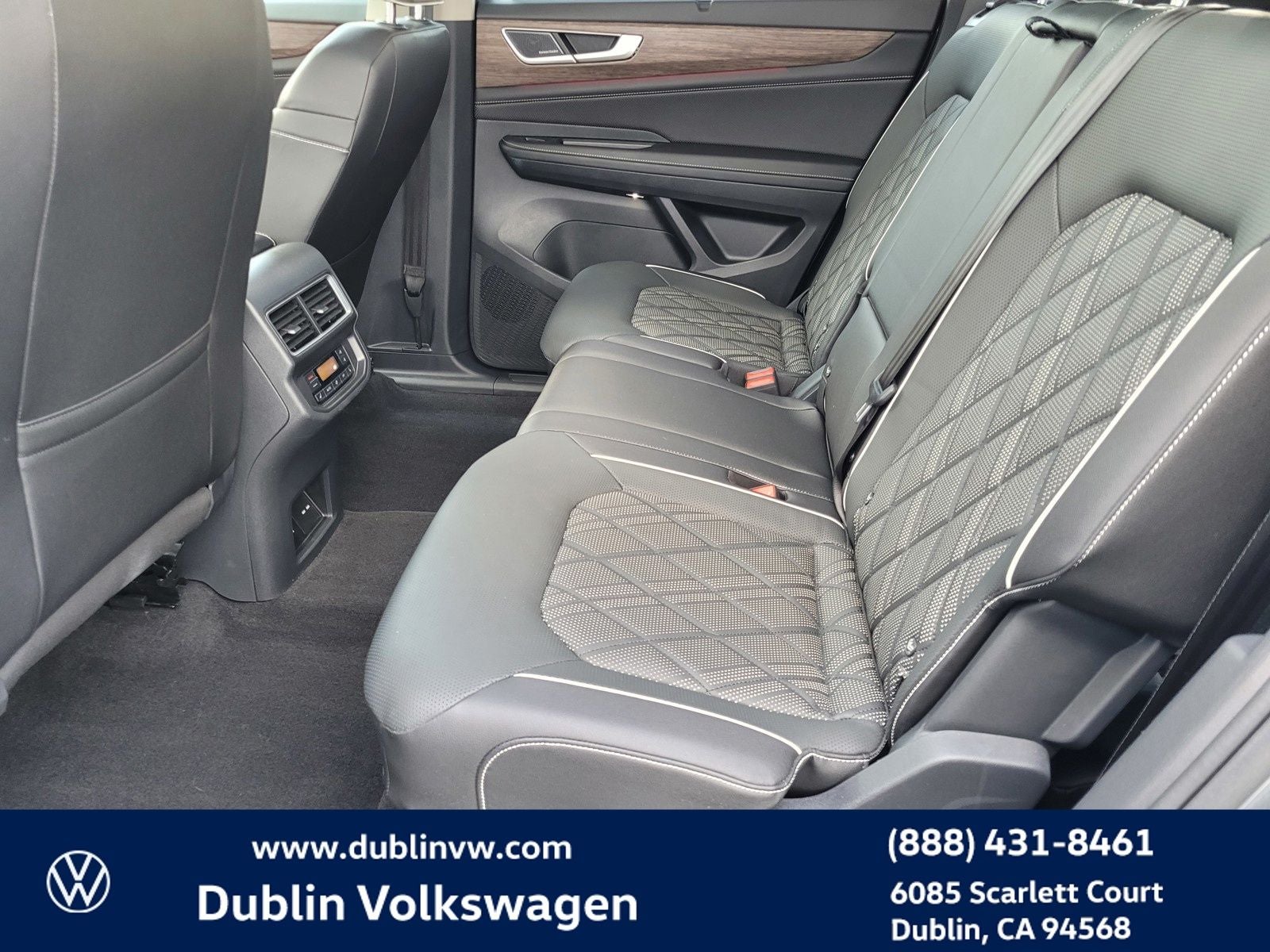 2025 Volkswagen Atlas 2.0T SEL Premium R-Line