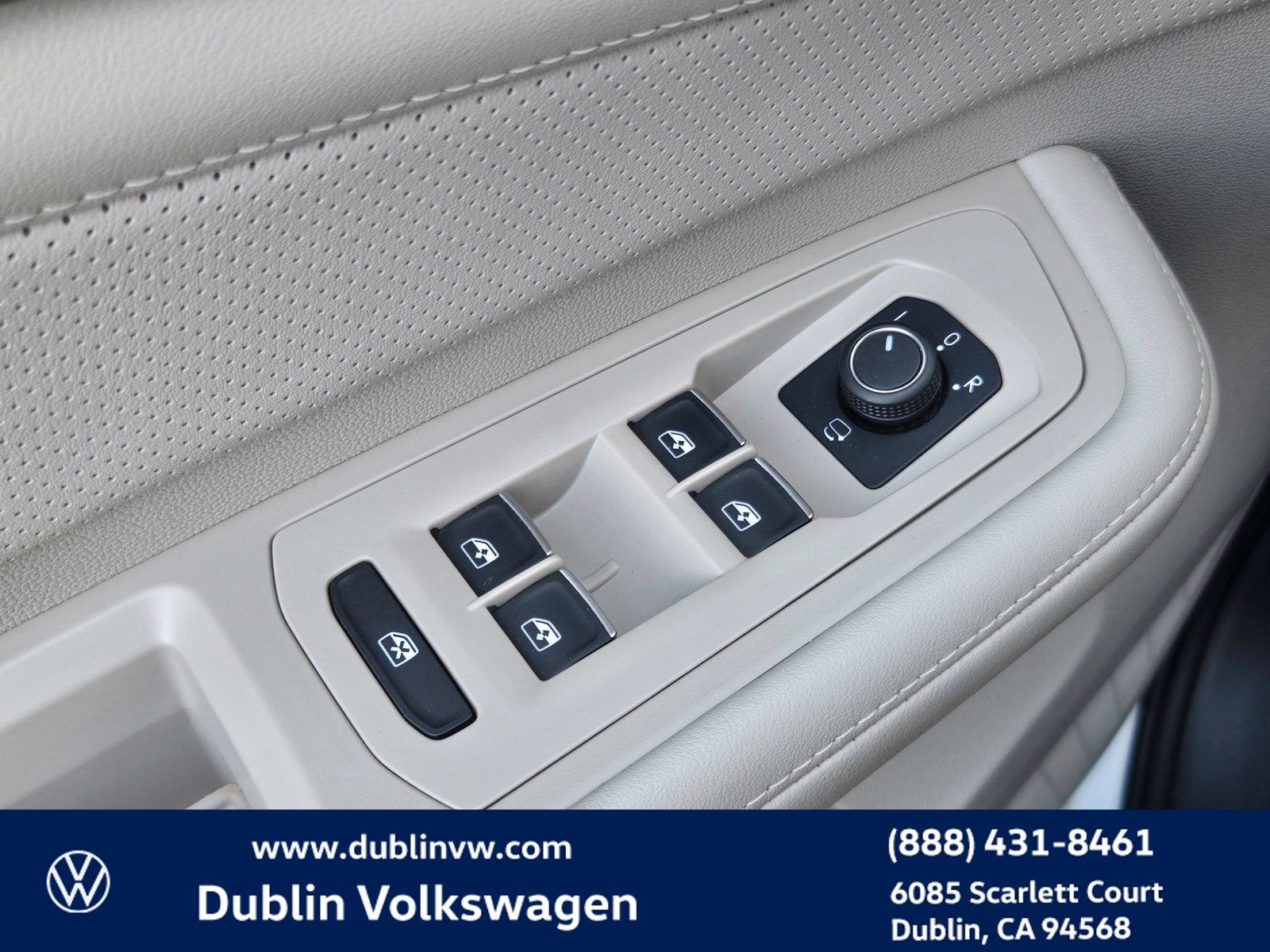2024 Volkswagen Atlas 2.0T SEL Premium R-Line