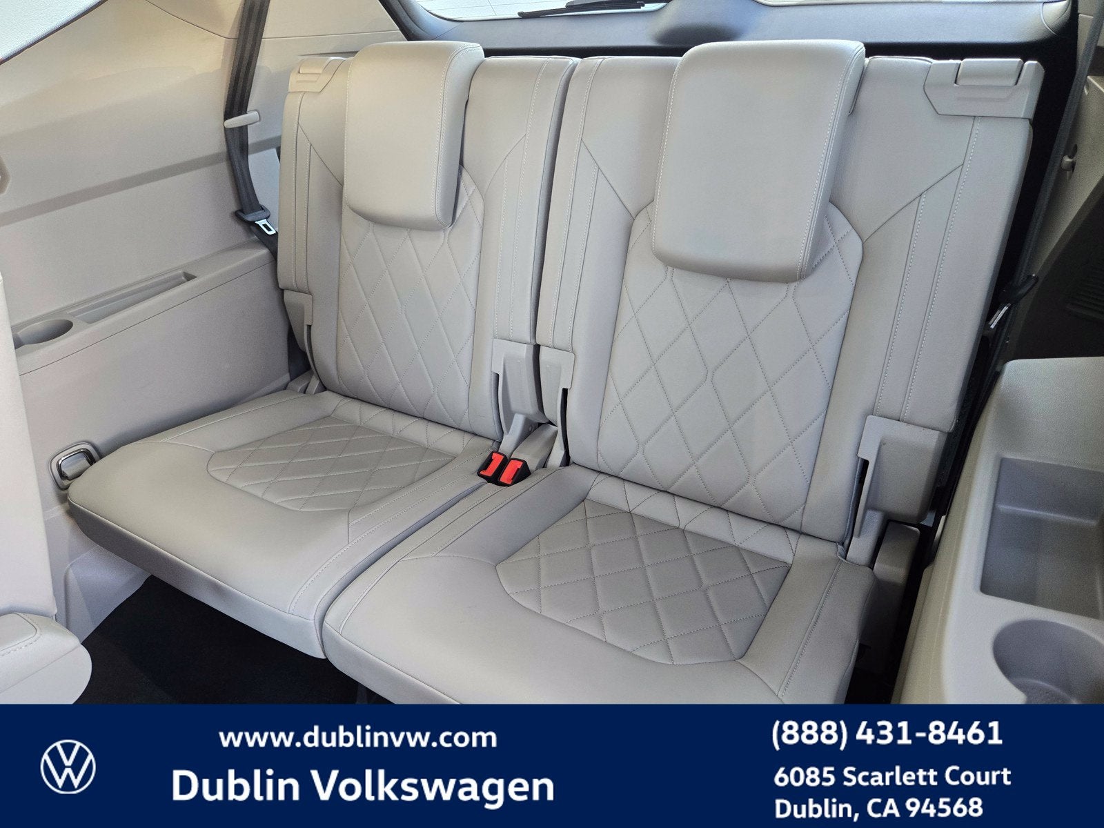 2024 Volkswagen Atlas 2.0T SEL Premium R-Line