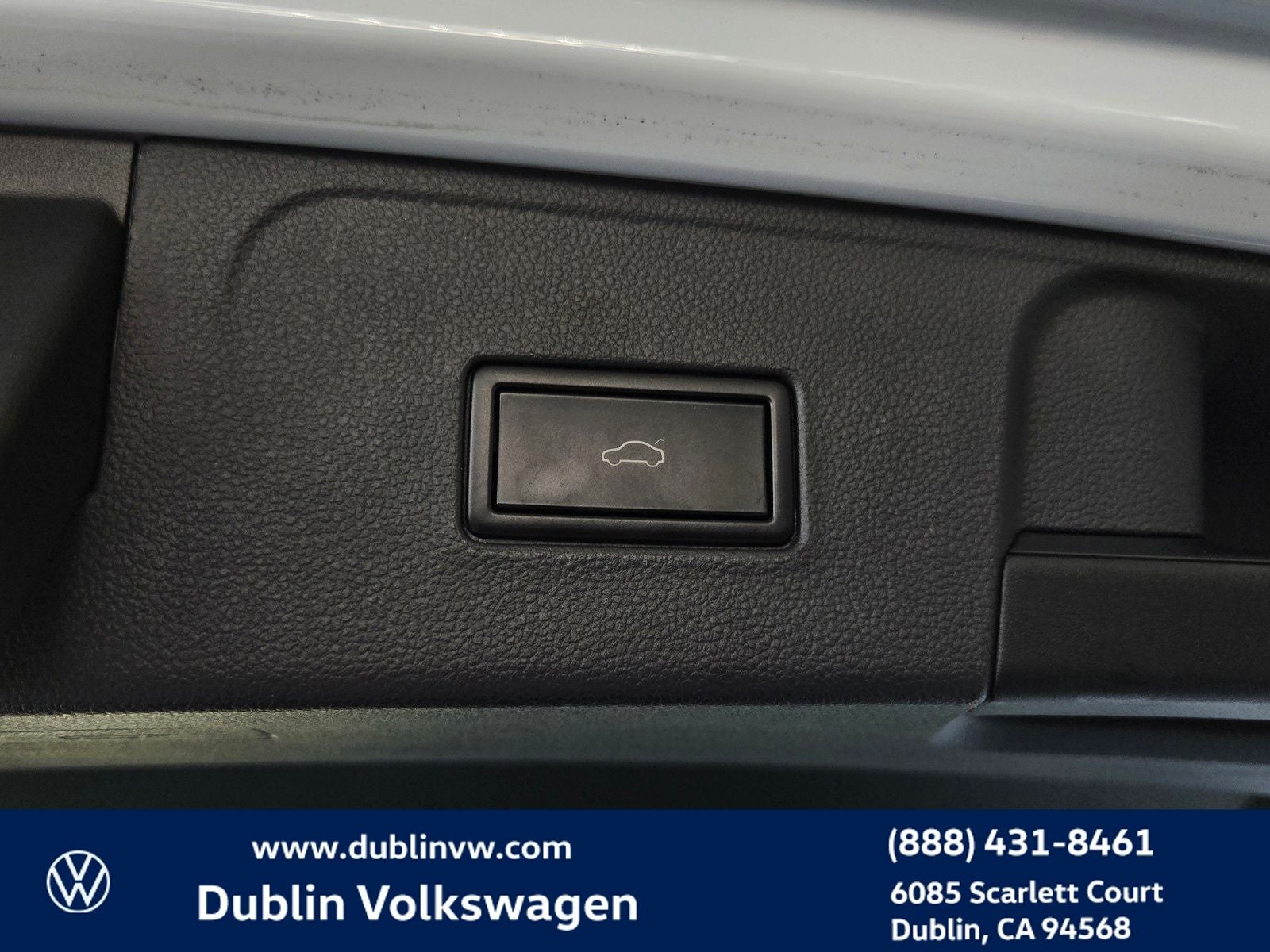 2020 Volkswagen Atlas 3.6L V6 SE Tech R-Line