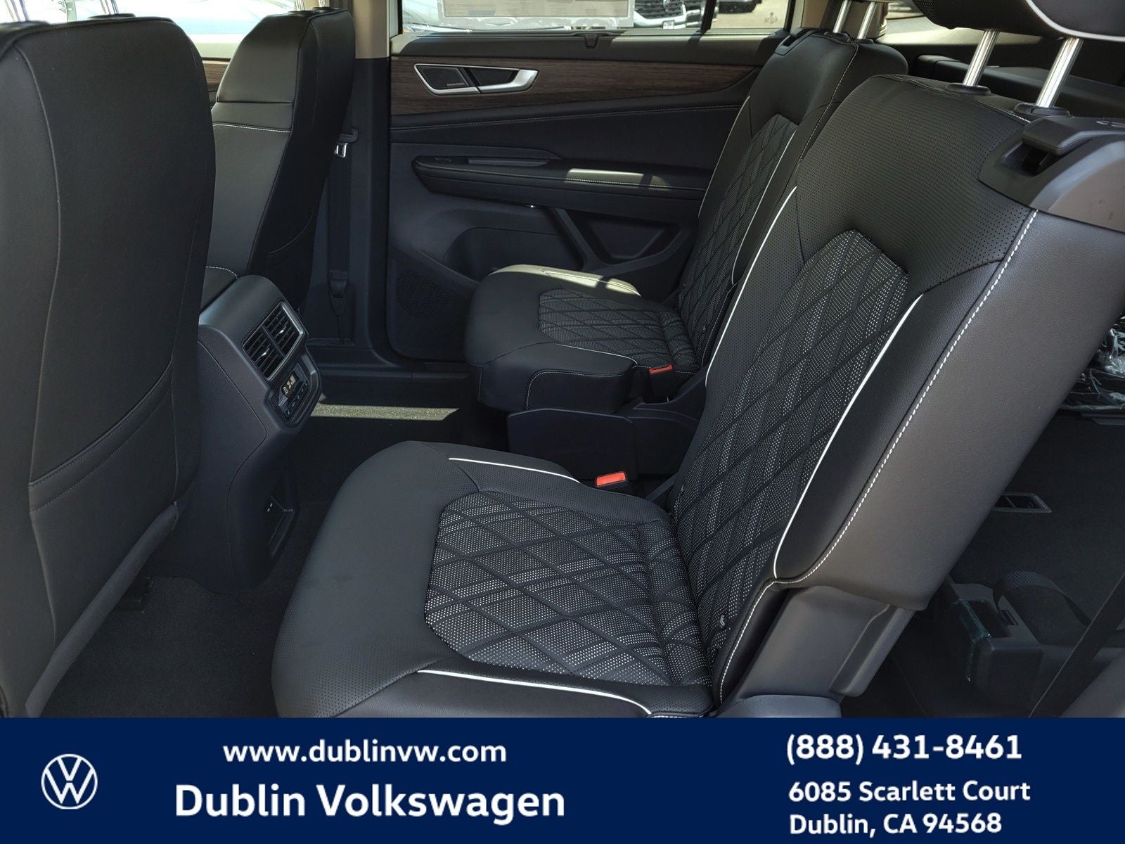 2025 Volkswagen Atlas 2.0T SEL Premium R-Line