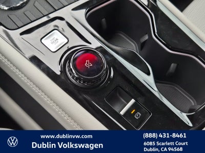 2027 Volkswagen Atlas SE w/Technology