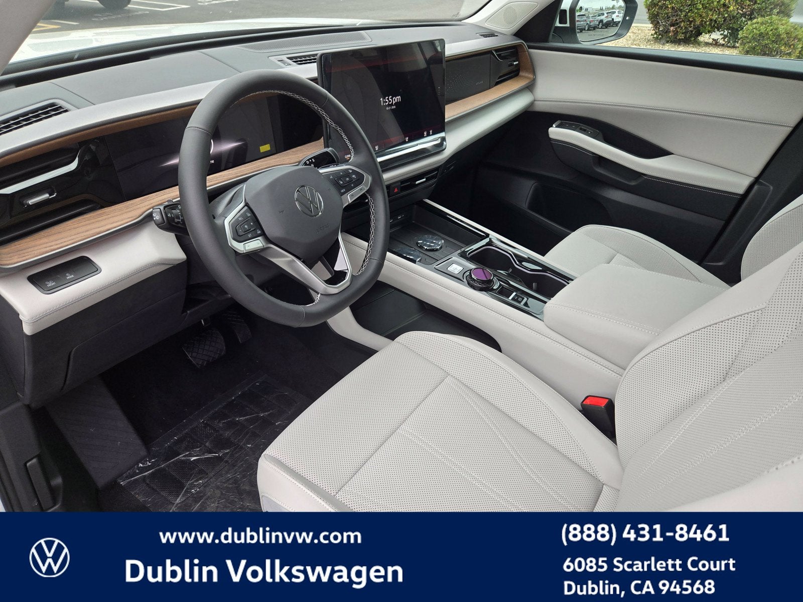 2027 Volkswagen Atlas SE w/Technology