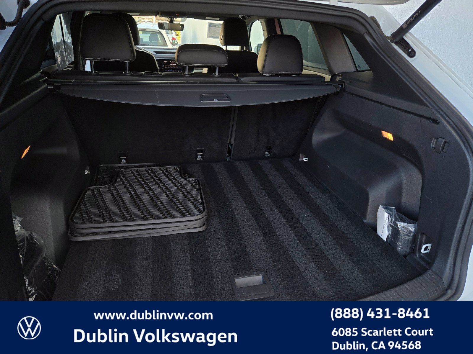 2023 Volkswagen Atlas Cross Sport 2.0T SE w/Technology