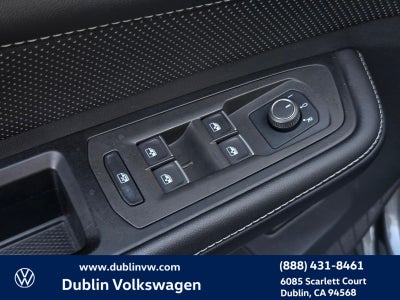 2024 Volkswagen Atlas Cross Sport 2.0T SE w/Technology