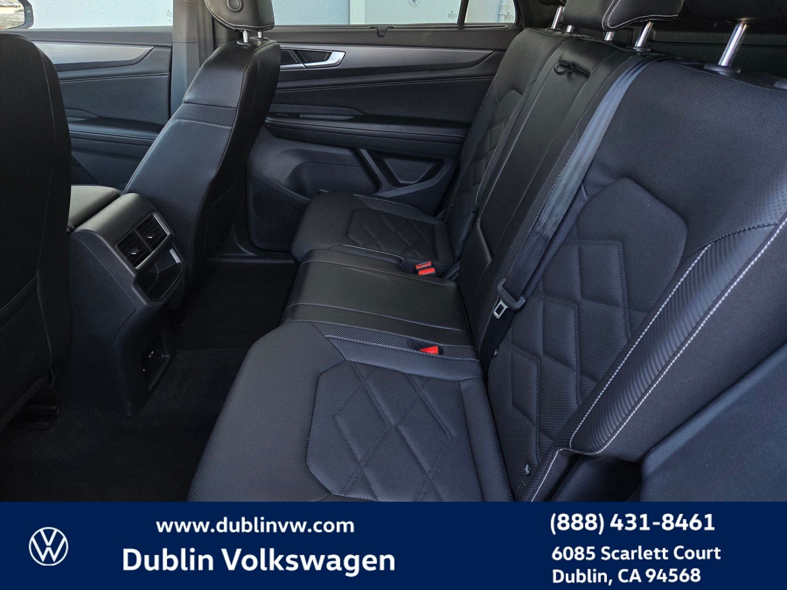 2024 Volkswagen Atlas Cross Sport 2.0T SE w/Technology