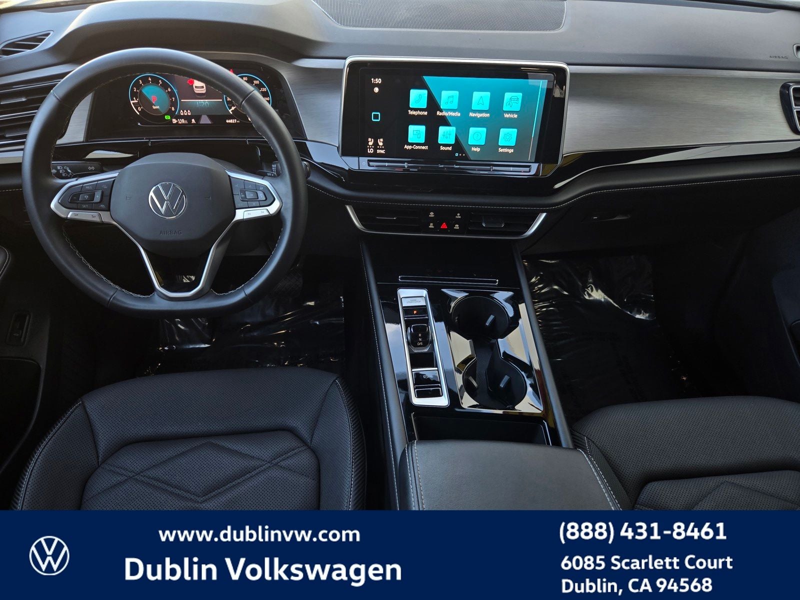 2024 Volkswagen Atlas Cross Sport 2.0T SE w/Technology