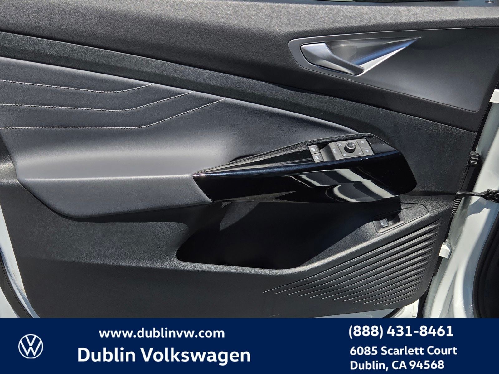 2023 Volkswagen ID.4 Pro S Plus