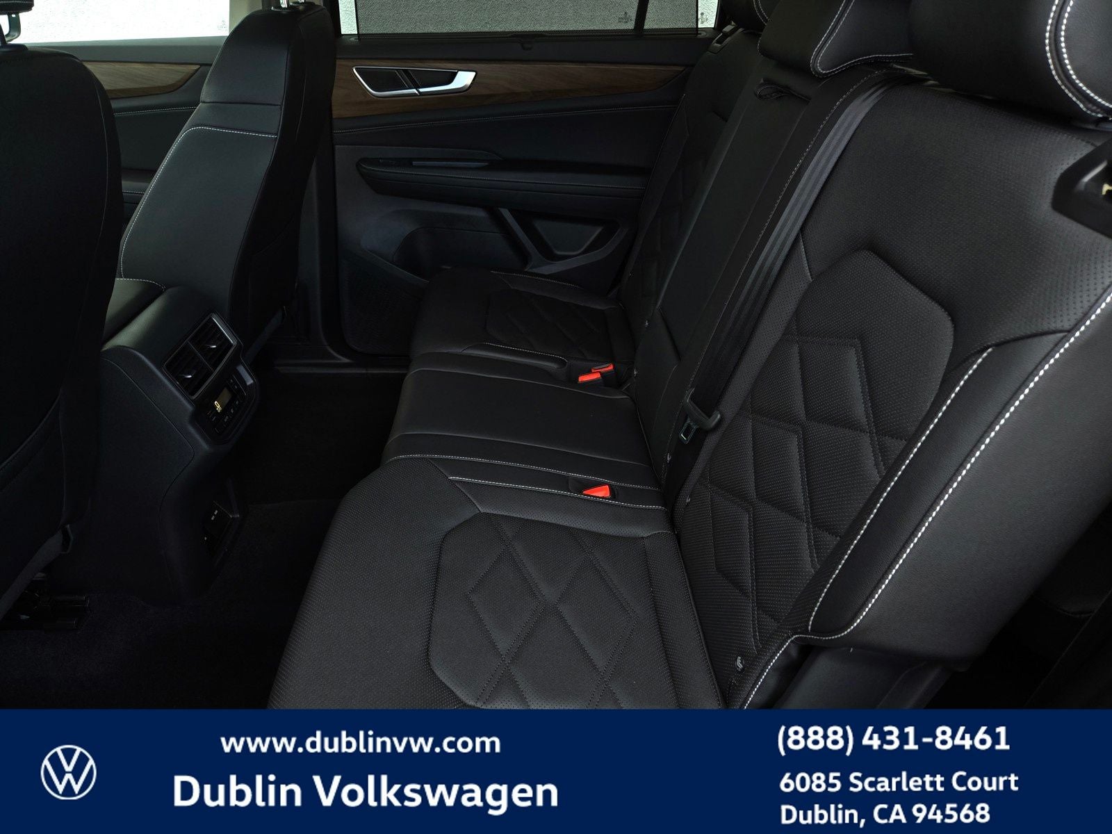2026 Volkswagen Atlas SE w/Technology