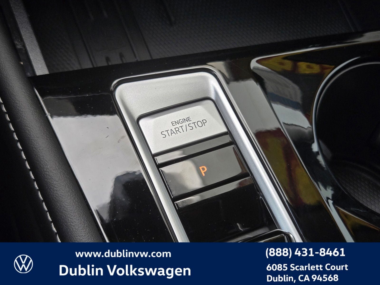 2026 Volkswagen Atlas SE w/Technology