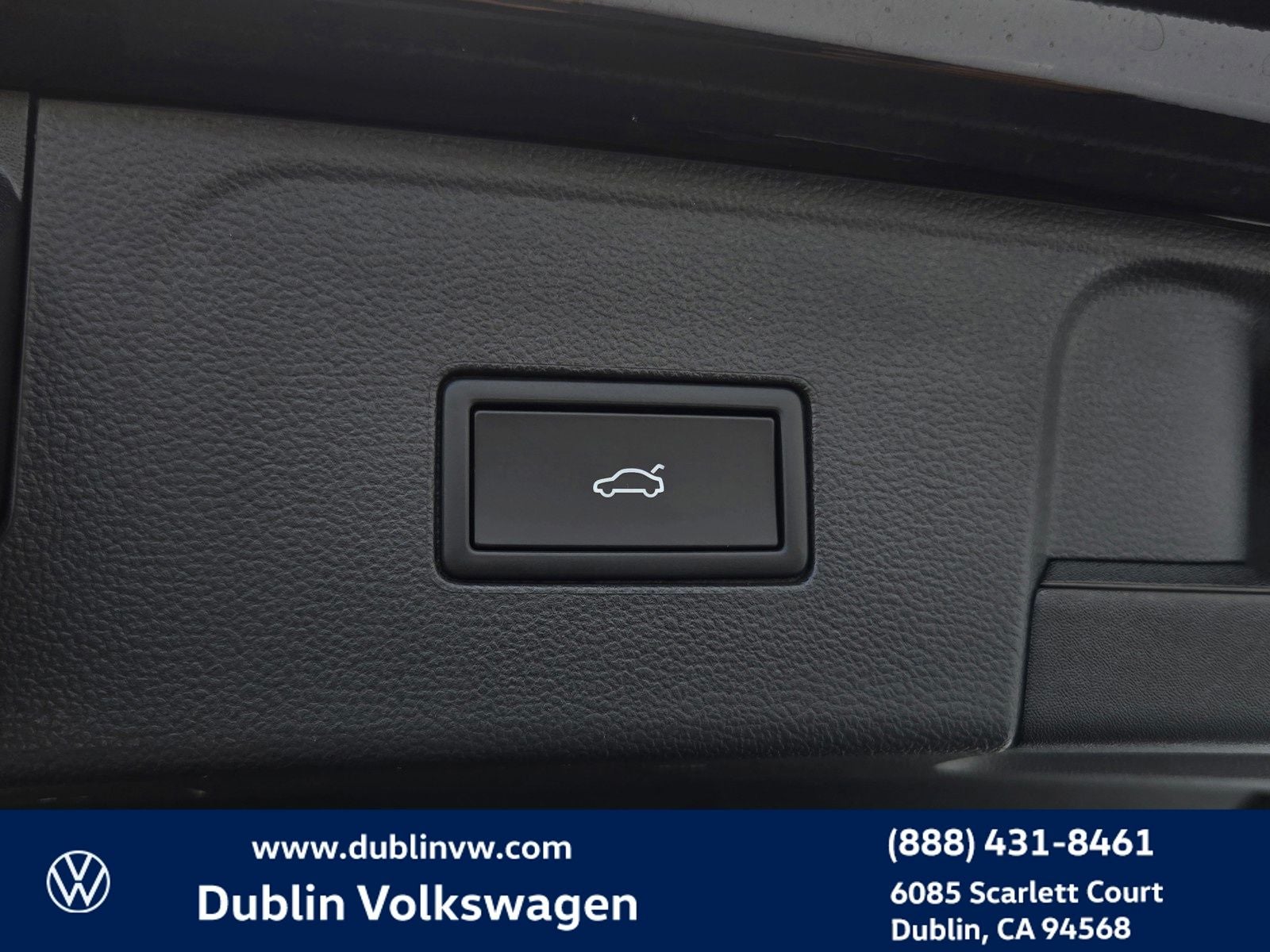 2026 Volkswagen Atlas SE w/Technology
