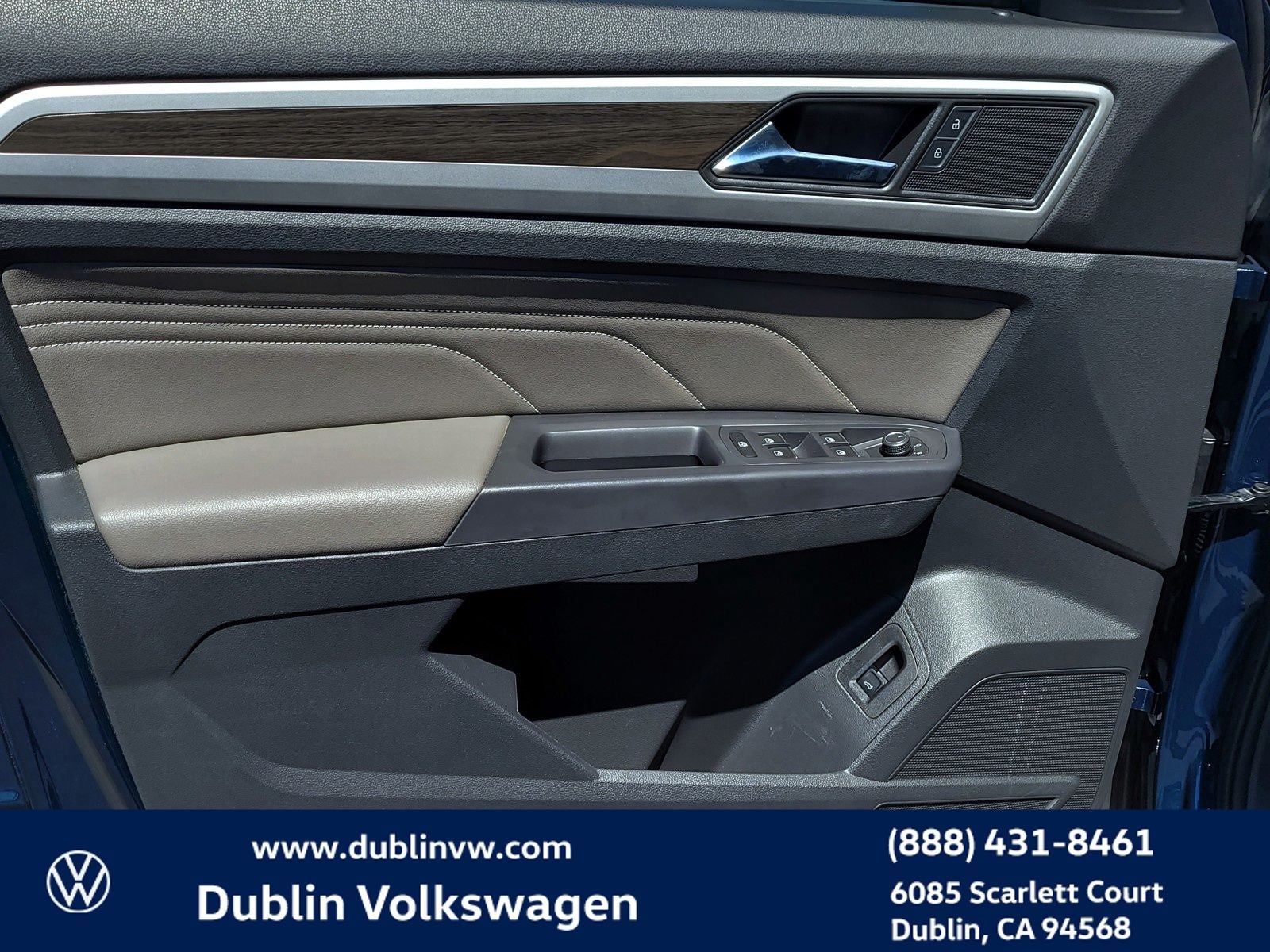 2021 Volkswagen Atlas 2.0T SE w/Technology