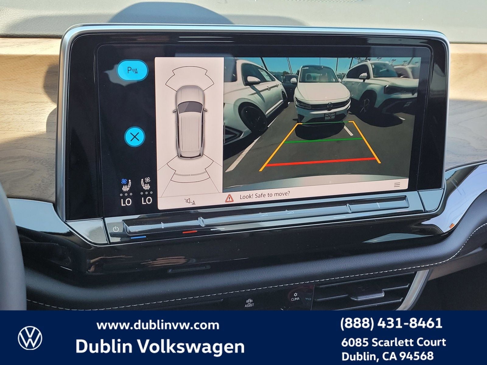 2024 Volkswagen Atlas 2.0T SE w/Technology