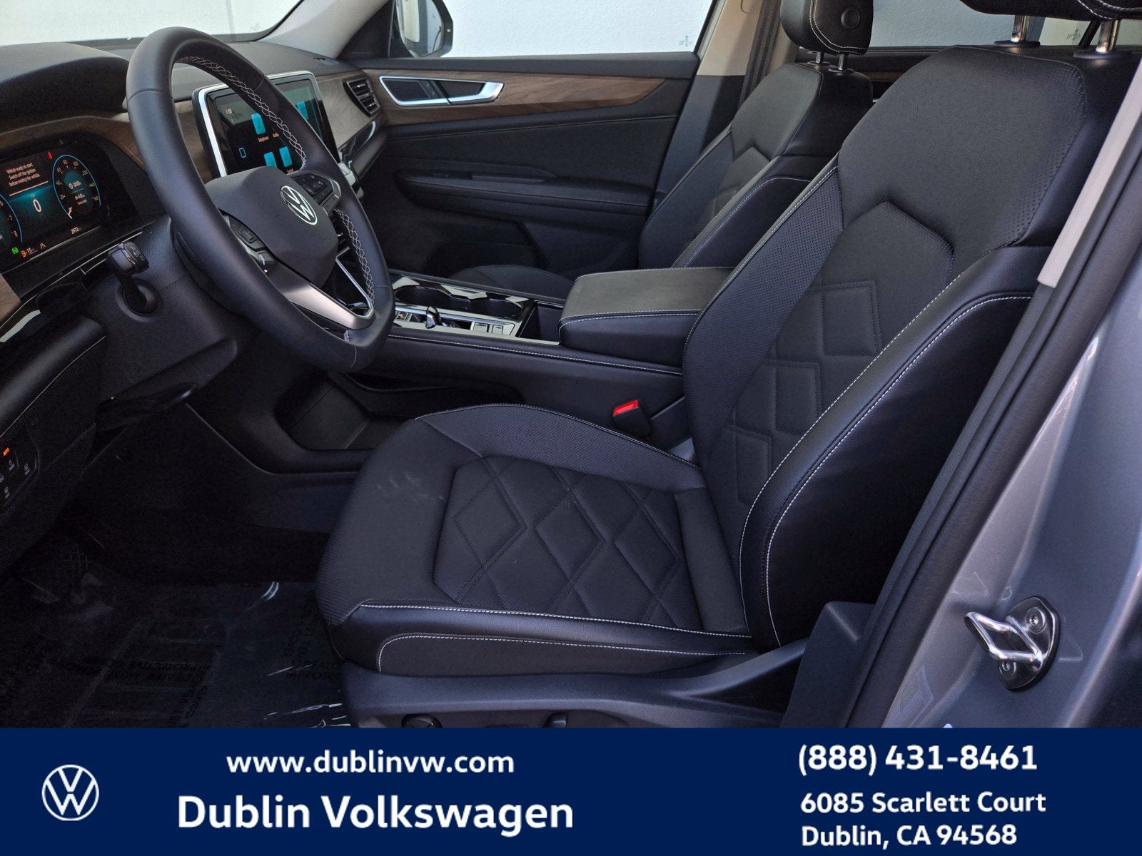 2024 Volkswagen Atlas 2.0T SE w/Technology
