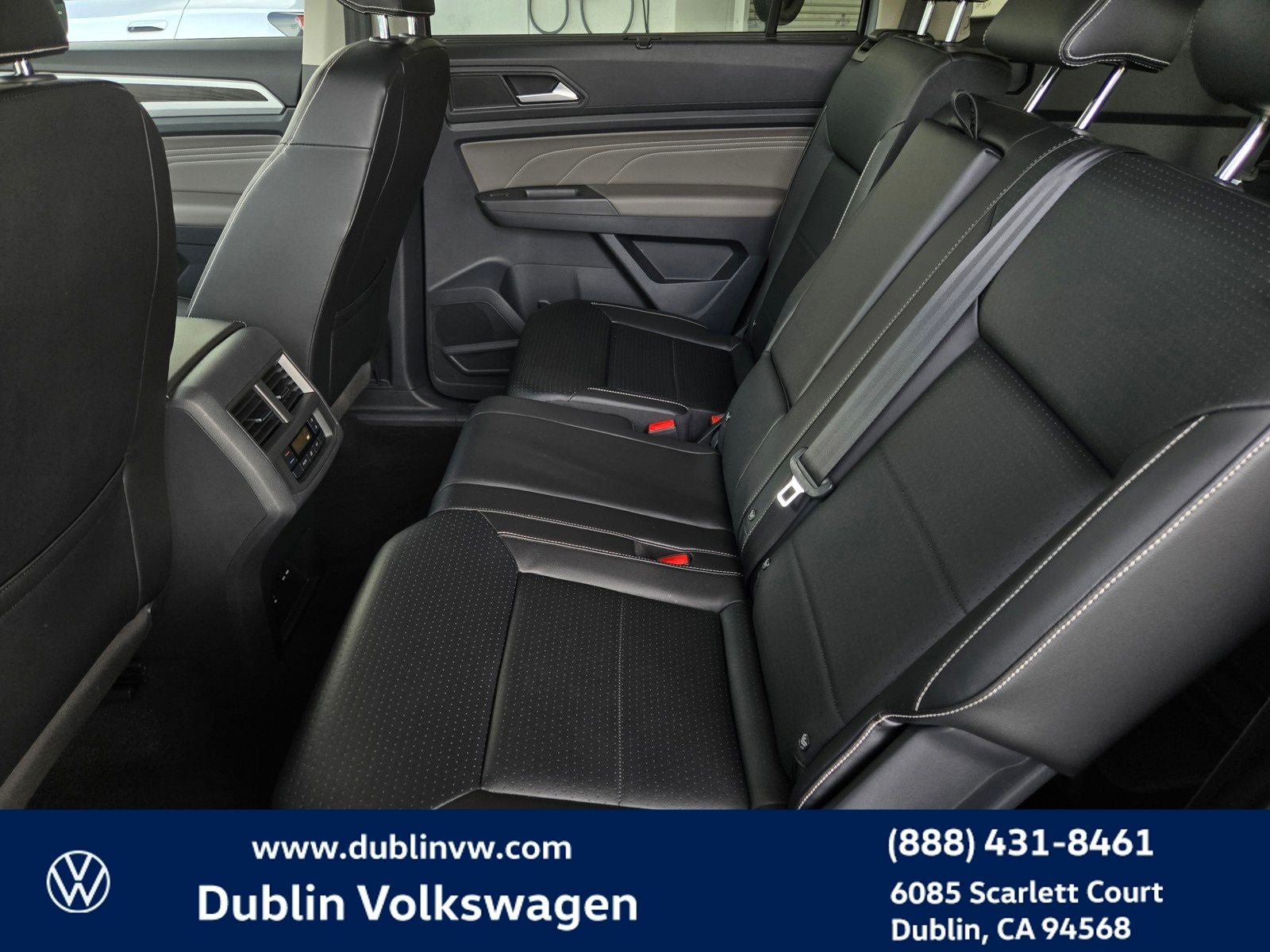 2022 Volkswagen Atlas 3.6L V6 SE w/Technology