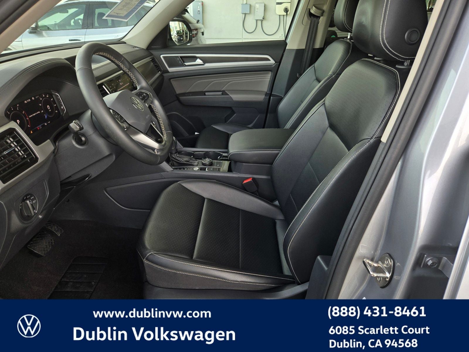 2022 Volkswagen Atlas 3.6L V6 SE w/Technology