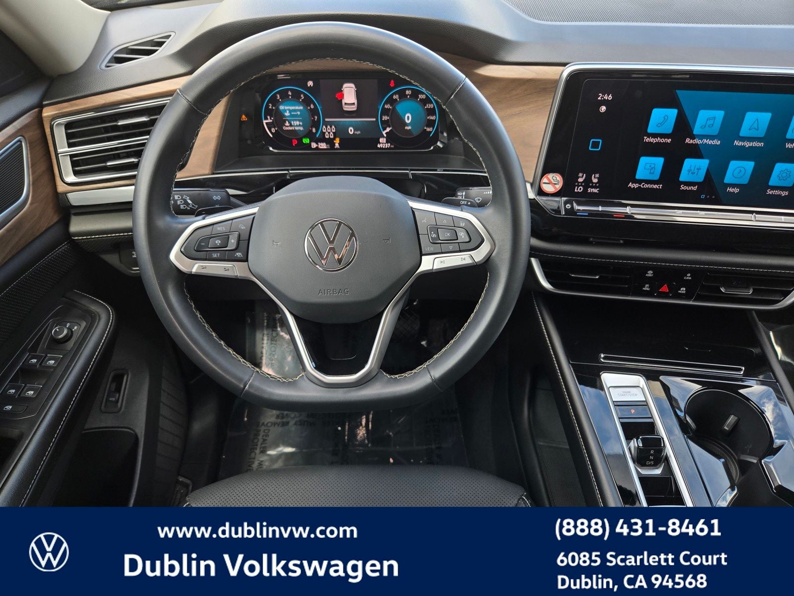 2024 Volkswagen Atlas 2.0T SE w/Technology