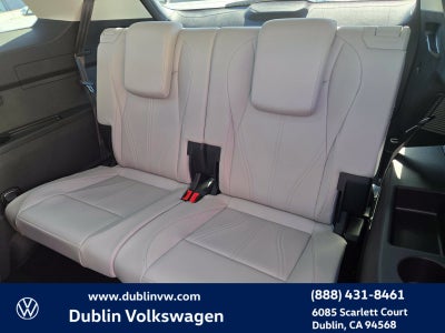 2027 Volkswagen Atlas SE w/Technology