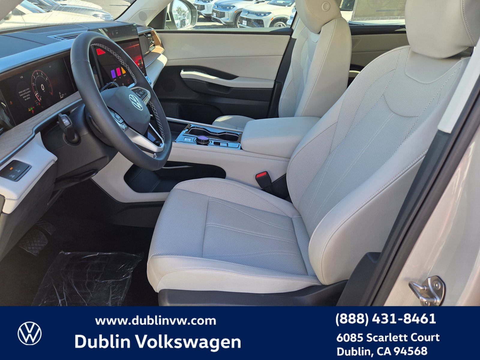 2027 Volkswagen Atlas SE w/Technology