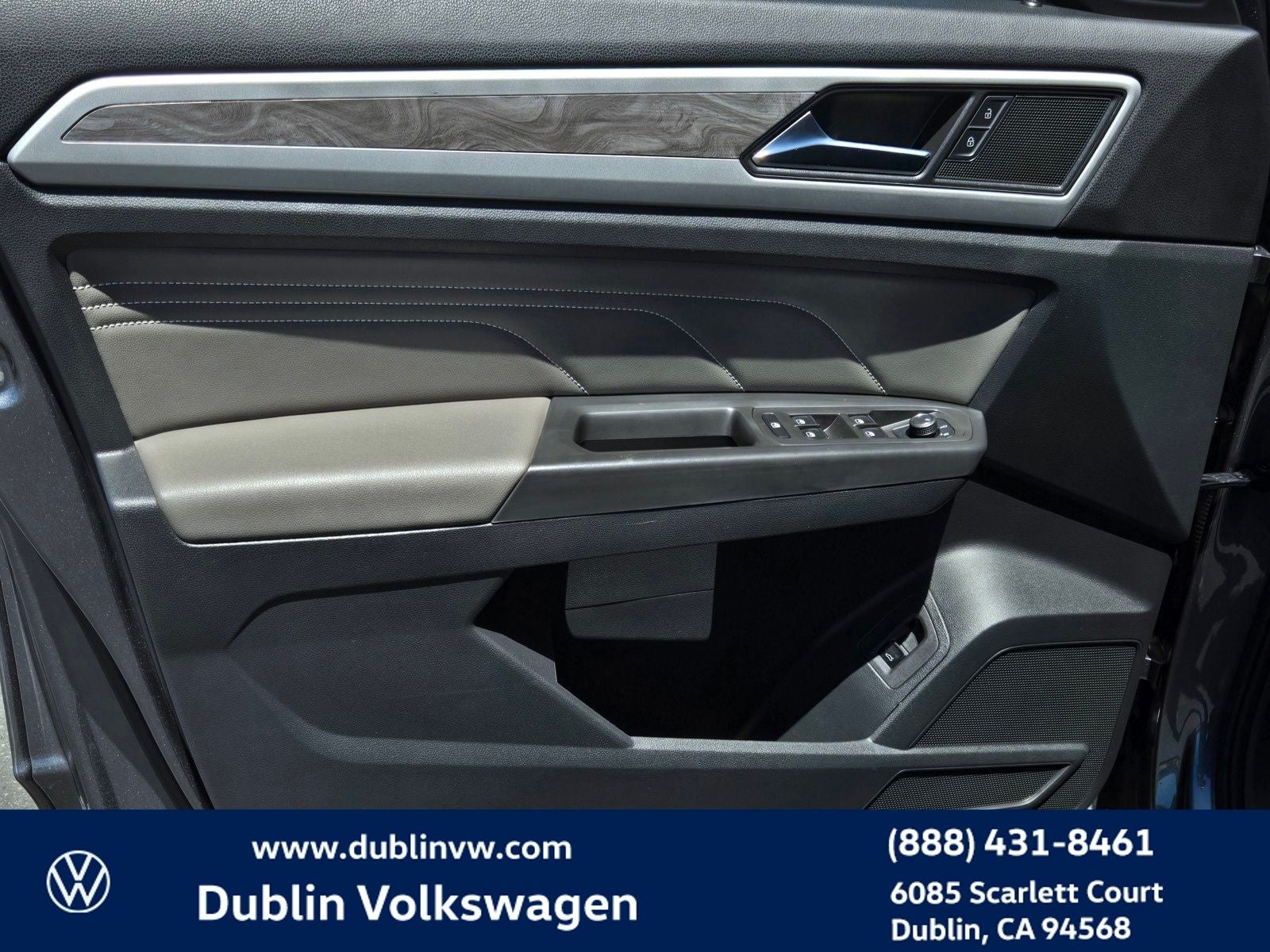 2023 Volkswagen Atlas Cross Sport 3.6L V6 SE w/Technology