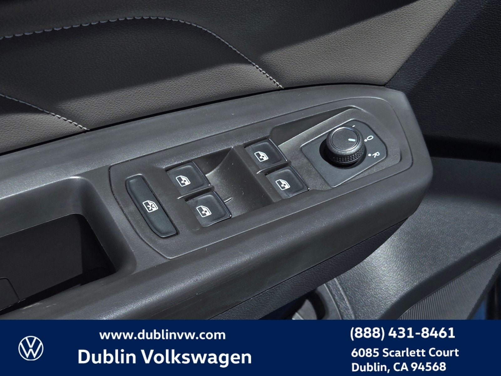 2023 Volkswagen Atlas Cross Sport 3.6L V6 SE w/Technology