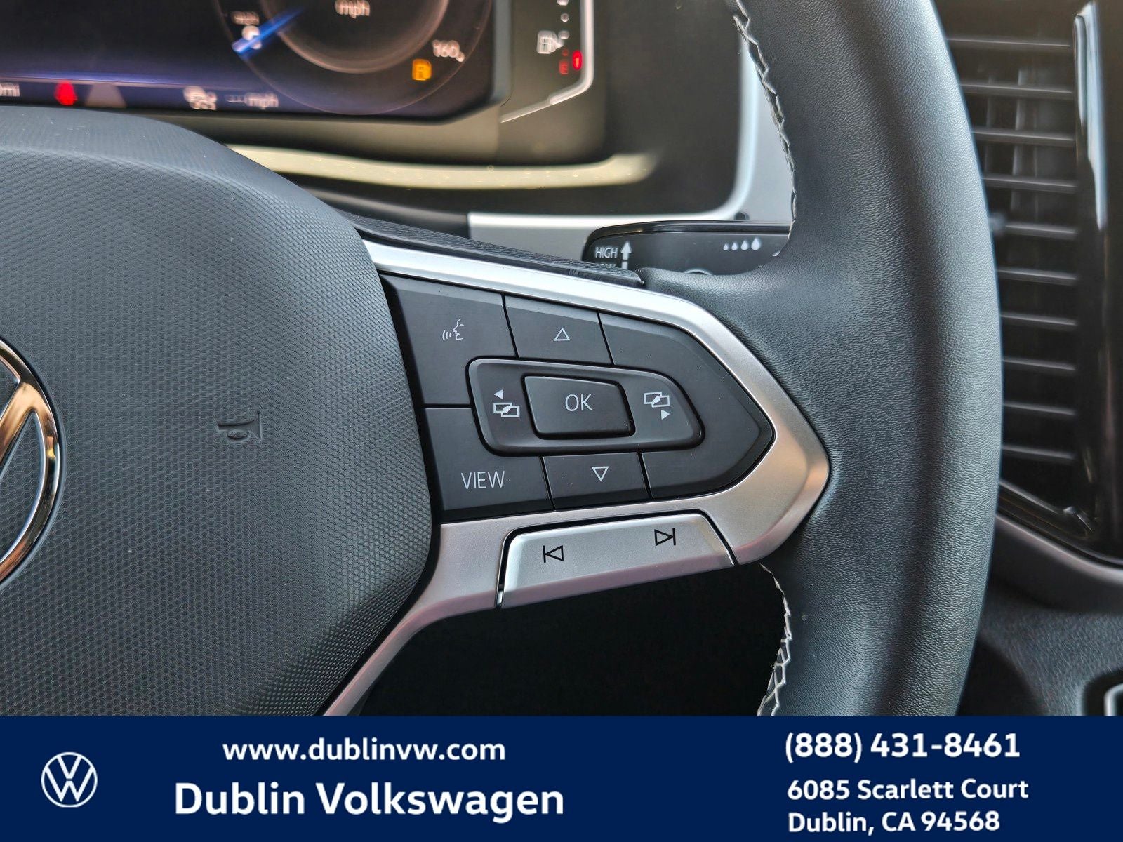 2023 Volkswagen Atlas Cross Sport 3.6L V6 SE w/Technology