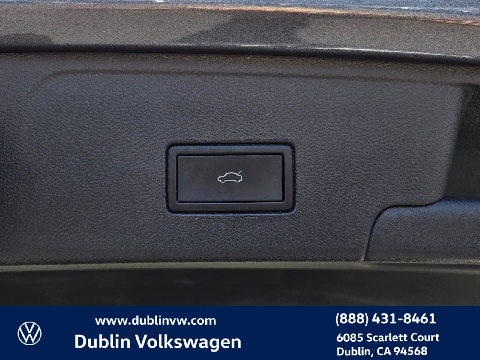 2023 Volkswagen Atlas Cross Sport 3.6L V6 SE w/Technology