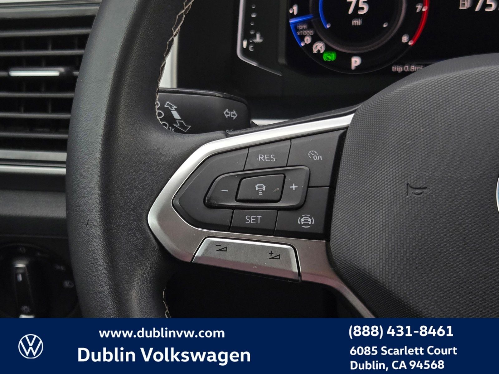 2023 Volkswagen Atlas Cross Sport 3.6L V6 SE w/Technology